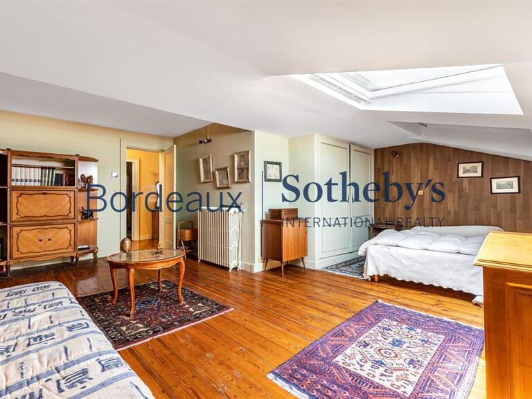 Sale Apartment Bordeaux - 4 bedrooms