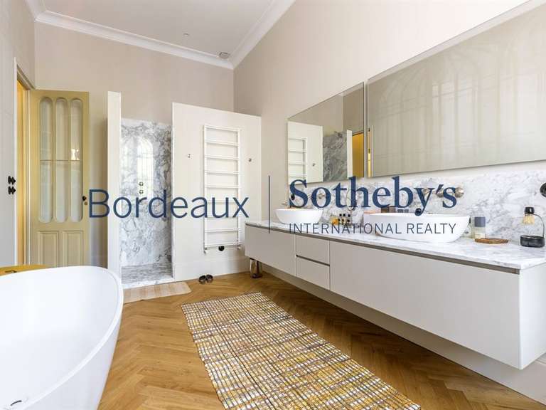 Appartement Bordeaux - 3 chambres - 260m²