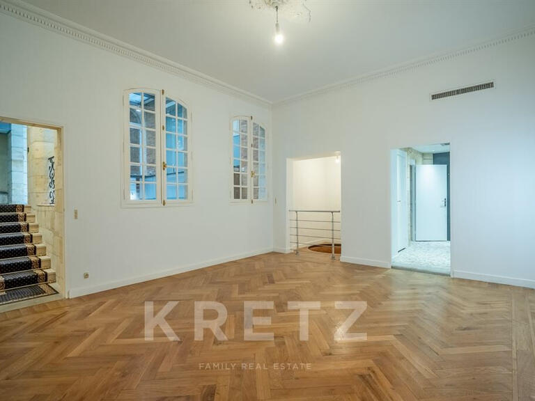 Appartement Bordeaux - 3 chambres - 217m²