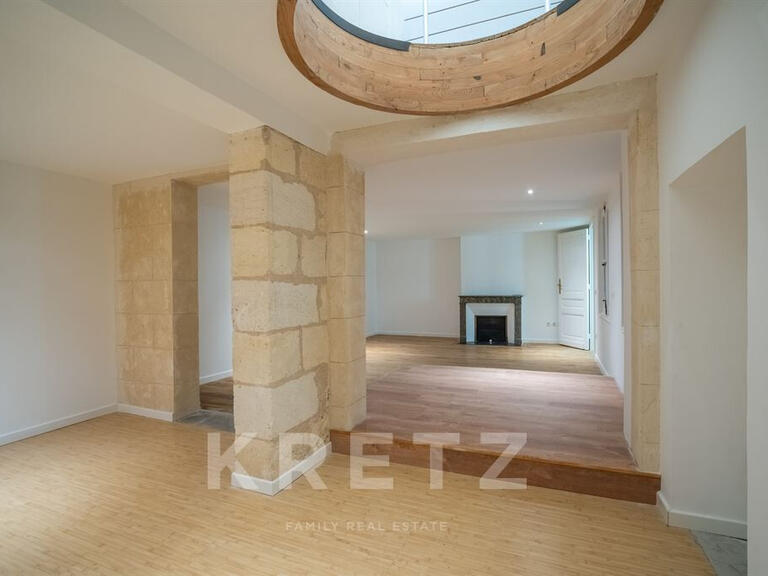 Appartement Bordeaux - 3 chambres - 217m²