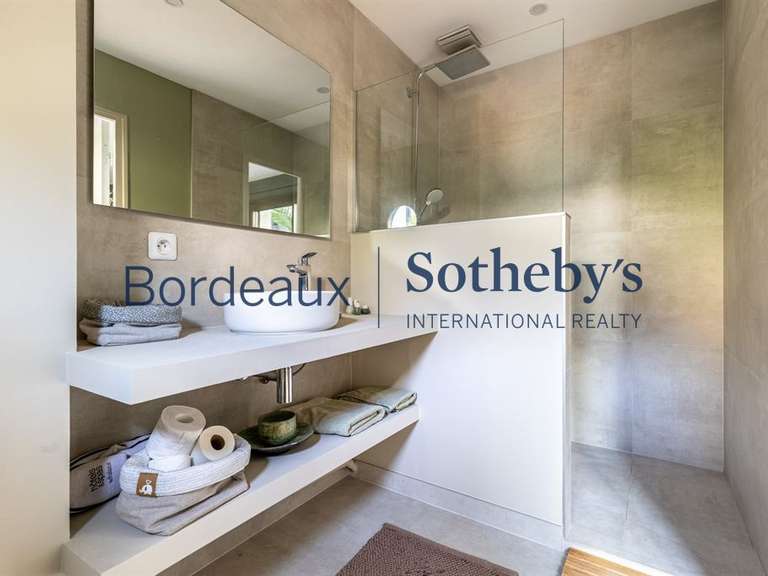 Apartment Bordeaux - 4 bedrooms - 240m²