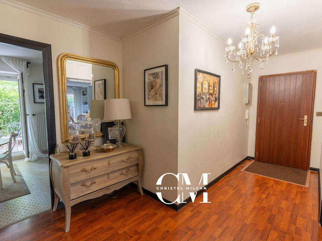 Apartment Bordeaux