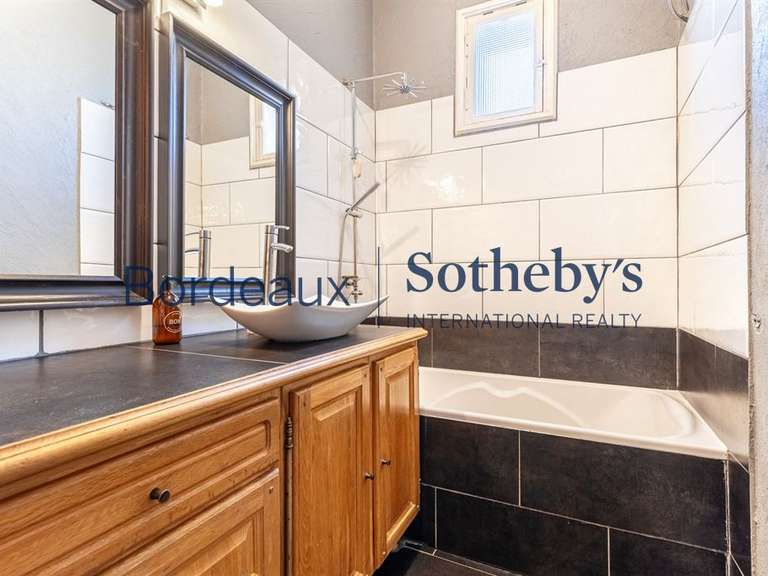 Apartment Bordeaux - 3 bedrooms - 99m²