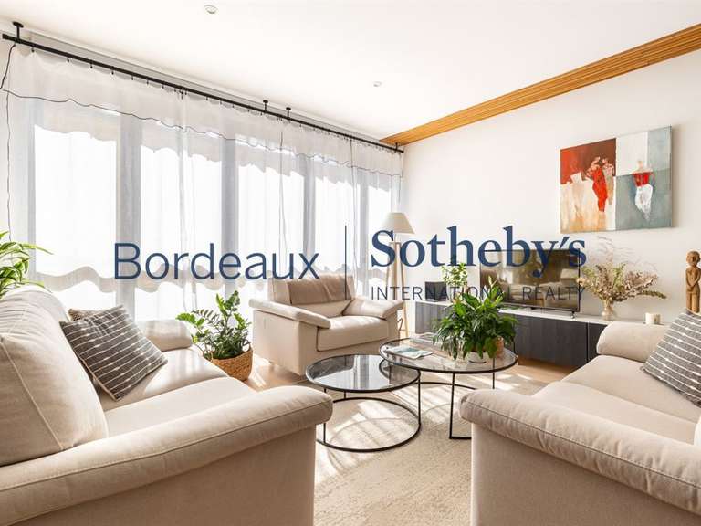 Appartement Bordeaux - 2 chambres - 104m²