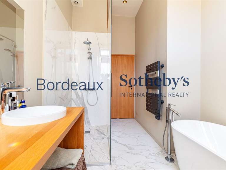 Appartement Bordeaux - 2 chambres - 85m²