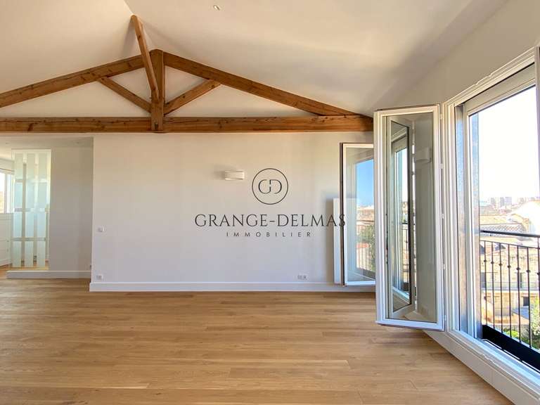 Appartement Bordeaux - 1 chambre - 76m²