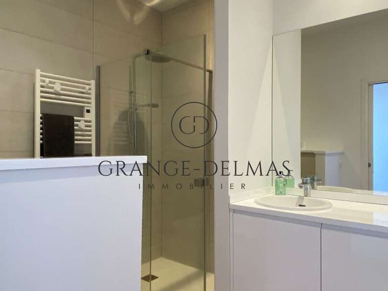 Appartement Bordeaux - 1 chambre - 76m²