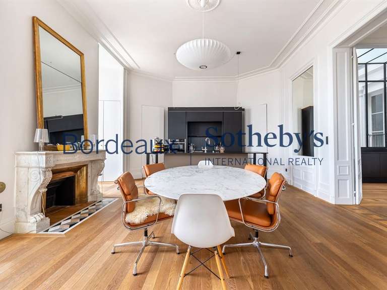 Appartement Bordeaux - 3 chambres - 160m²