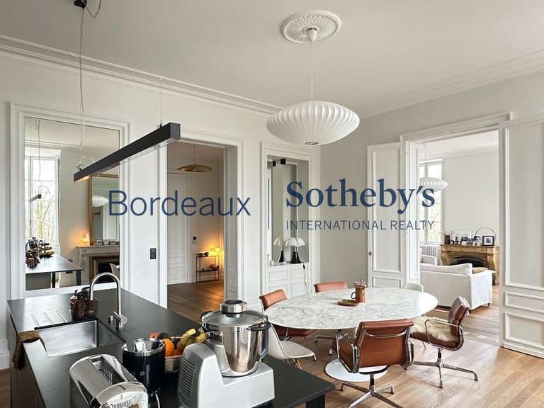 Appartement Bordeaux - 3 chambres - 160m²