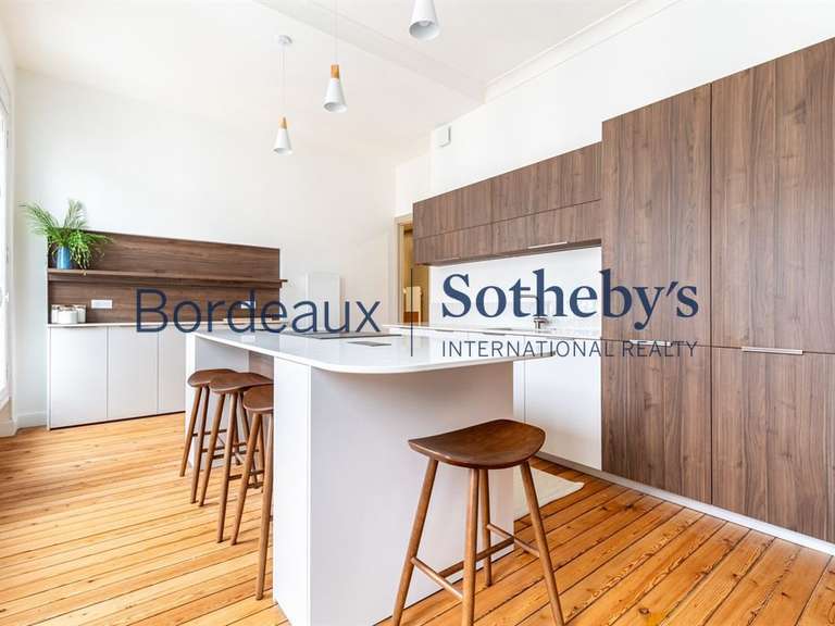 Appartement Bordeaux - 3 chambres - 160m²