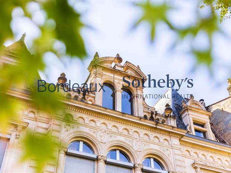 Appartement Bordeaux - 3 chambres - 334m²