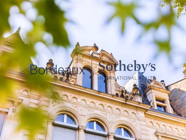 Apartment Bordeaux - 3 bedrooms - 334m²