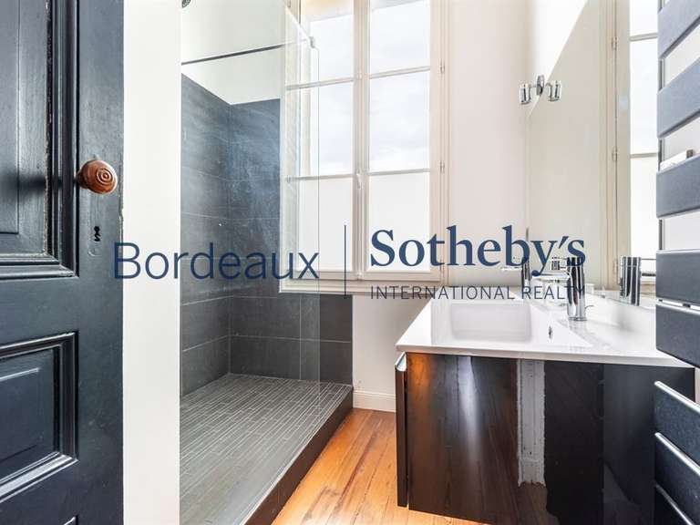 Appartement Bordeaux - 3 chambres - 189m²