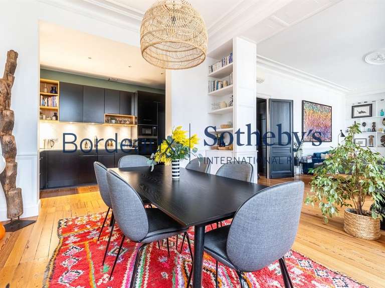 Appartement Bordeaux - 3 chambres - 189m²