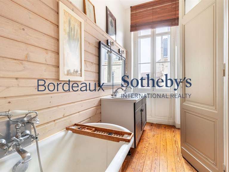 Appartement Bordeaux - 5 chambres - 220m²