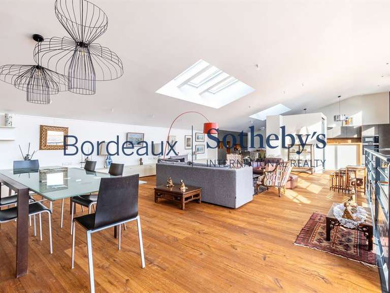 Appartement Bordeaux - 3 chambres - 258m²