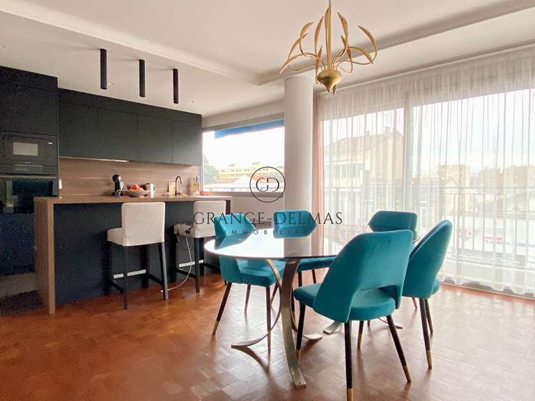 Appartement Bordeaux - 3 chambres - 108m²