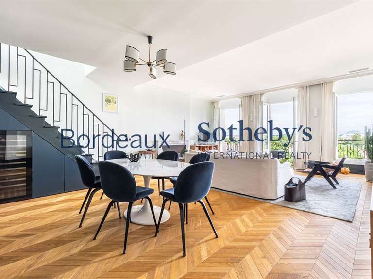 Appartement Bordeaux - 2 chambres - 123m²