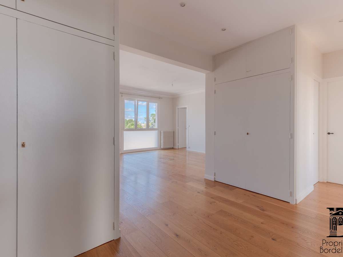 Apartment Bordeaux