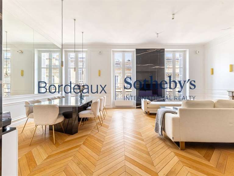Appartement Bordeaux - 2 chambres - 107m²