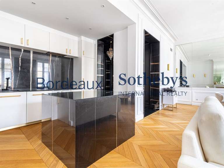Appartement Bordeaux - 2 chambres - 107m²