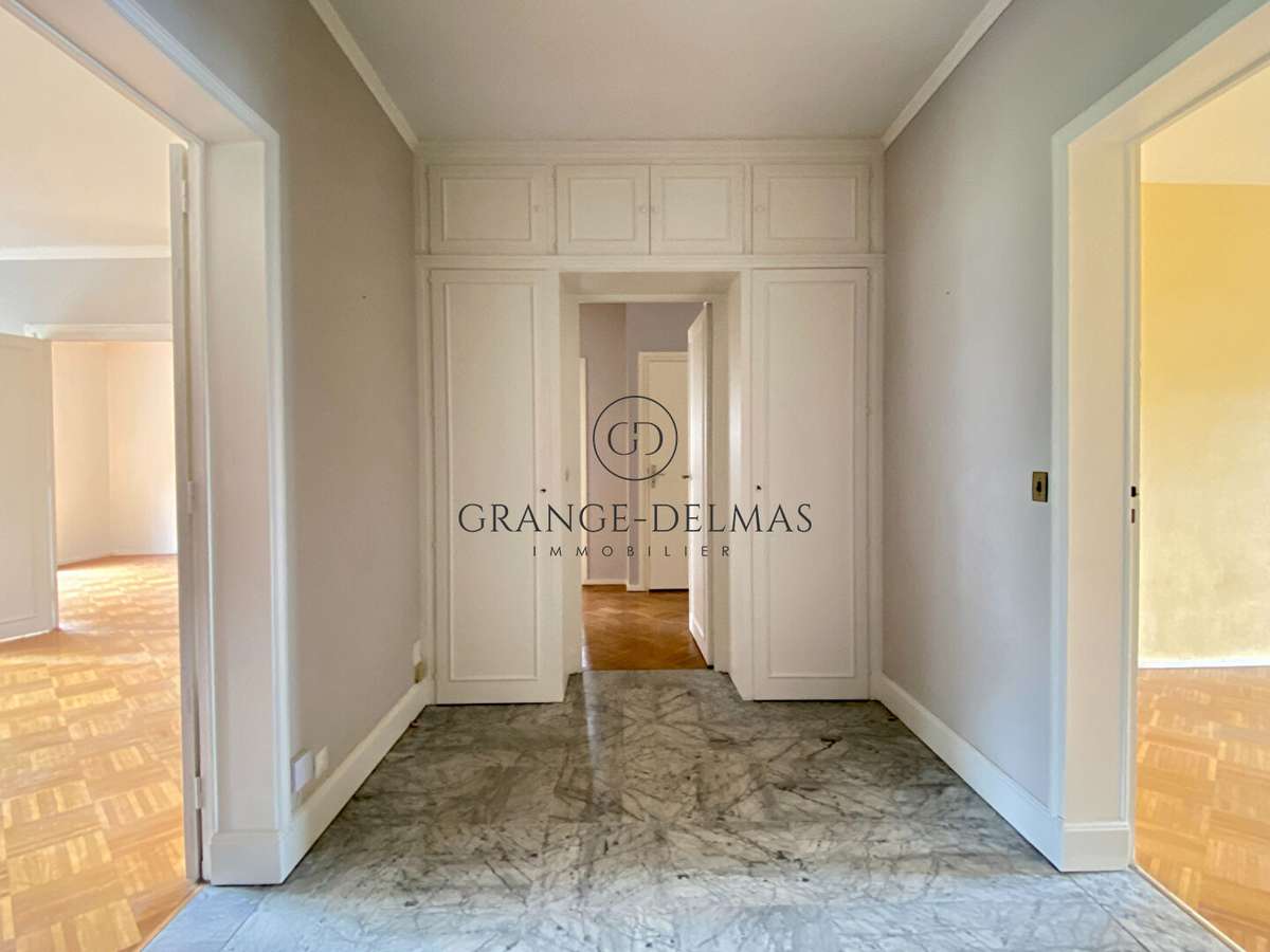 Apartment Bordeaux