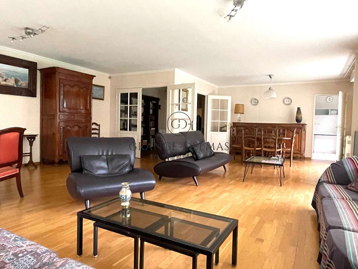 Apartment Bordeaux