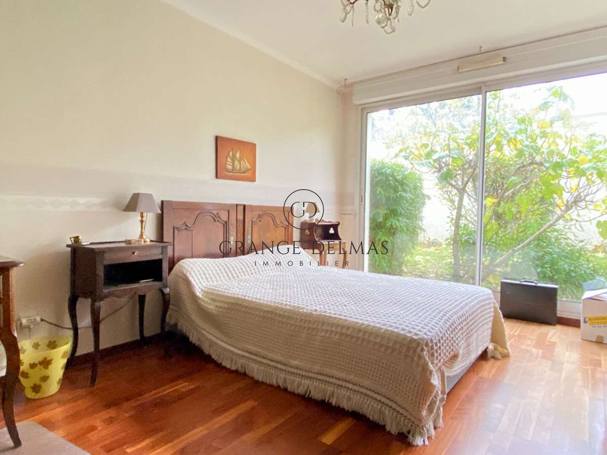 Apartment Bordeaux