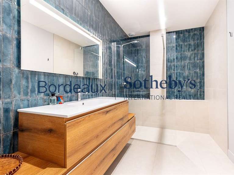 Appartement Bordeaux - 3 chambres - 258m²