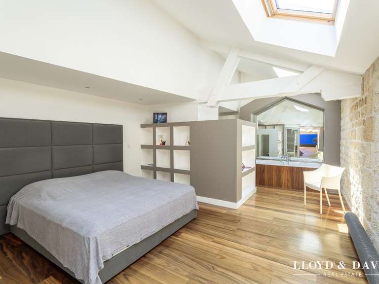 Appartement Bordeaux - 3 chambres - 385m²