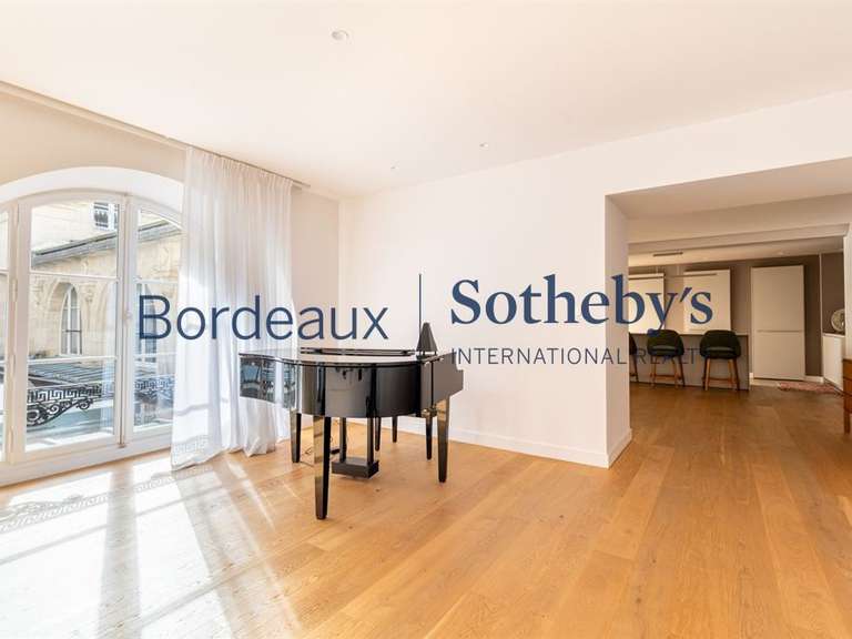 Appartement Bordeaux - 3 chambres - 210m²