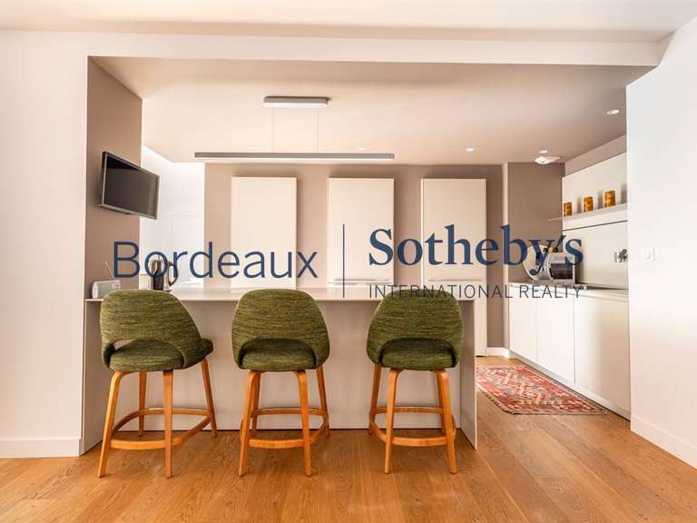 Appartement Bordeaux - 3 chambres - 210m²