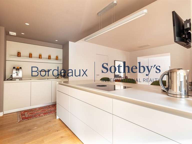 Appartement Bordeaux - 3 chambres - 210m²