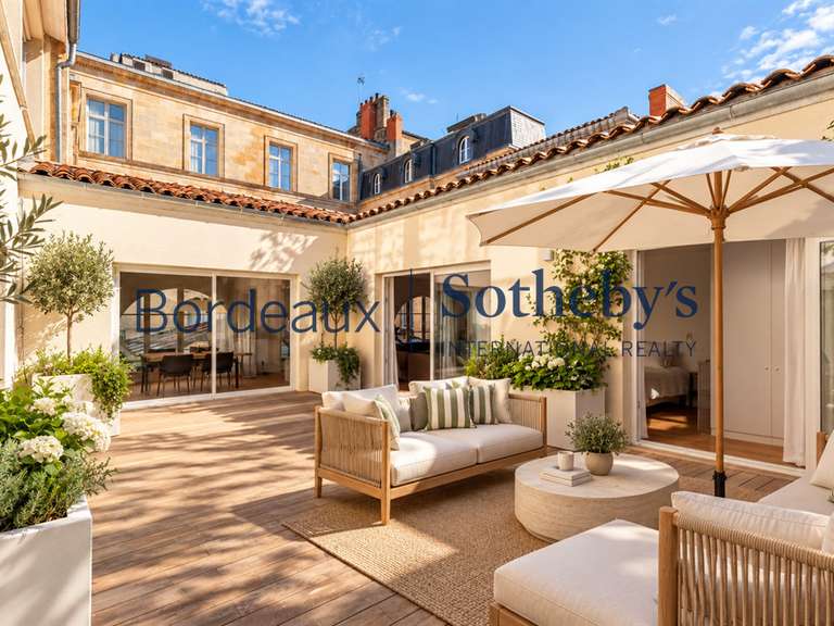 Appartement Bordeaux - 3 chambres - 210m²
