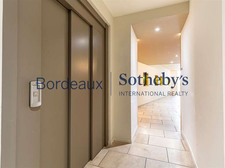 Appartement Bordeaux - 3 chambres - 210m²