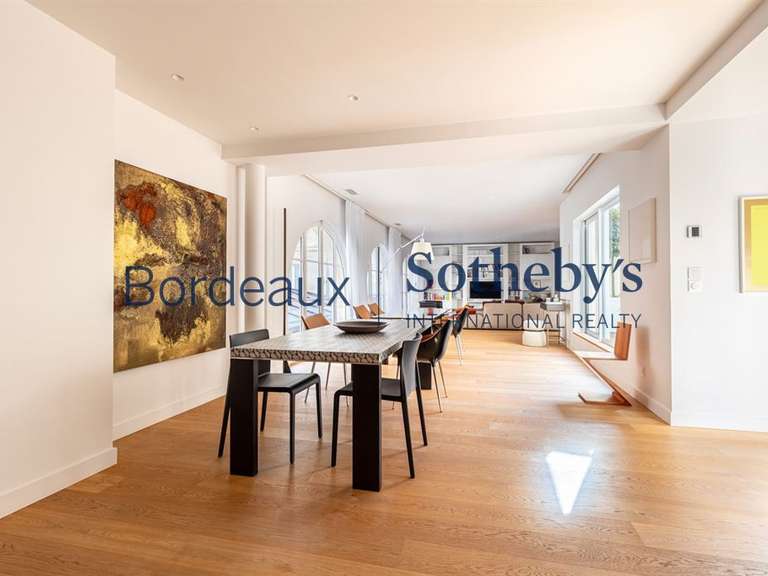 Appartement Bordeaux - 3 chambres - 210m²