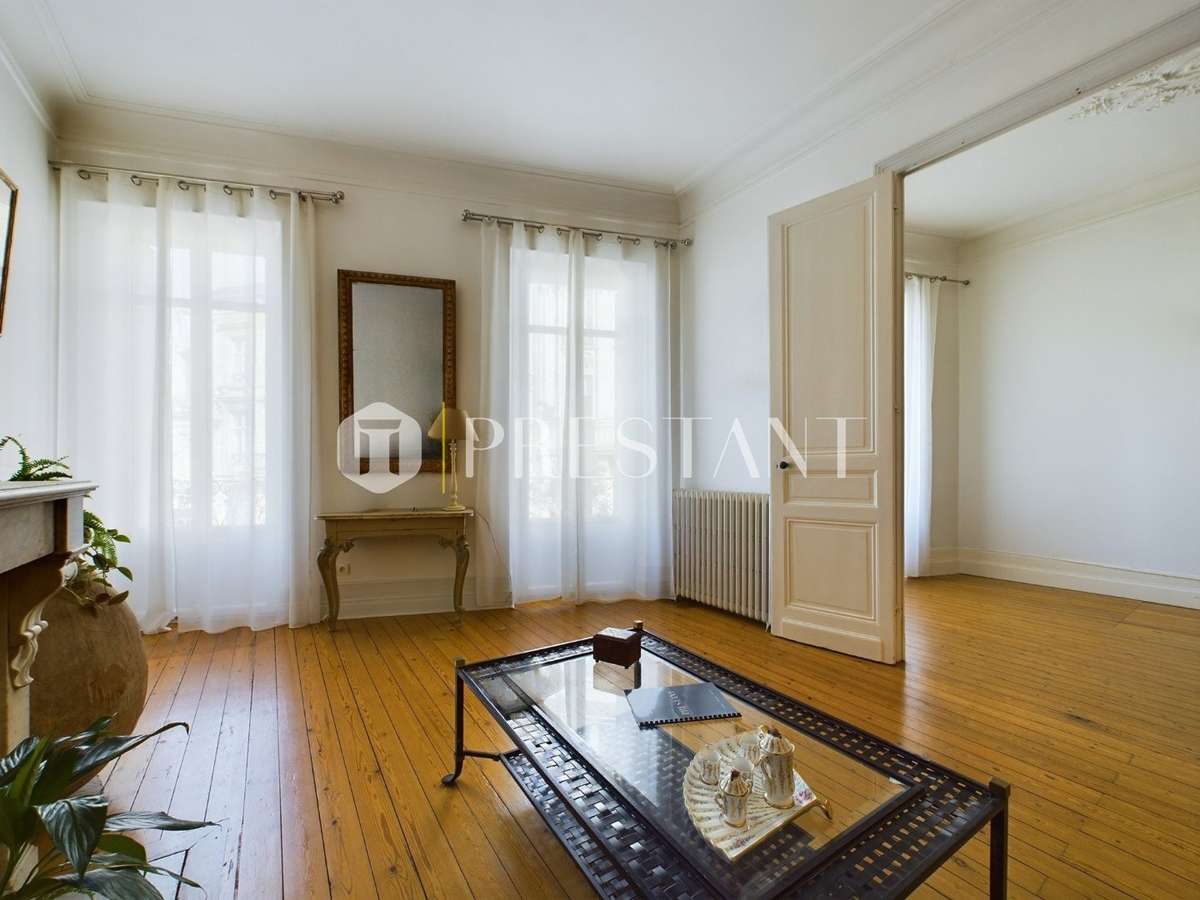 Apartment Bordeaux