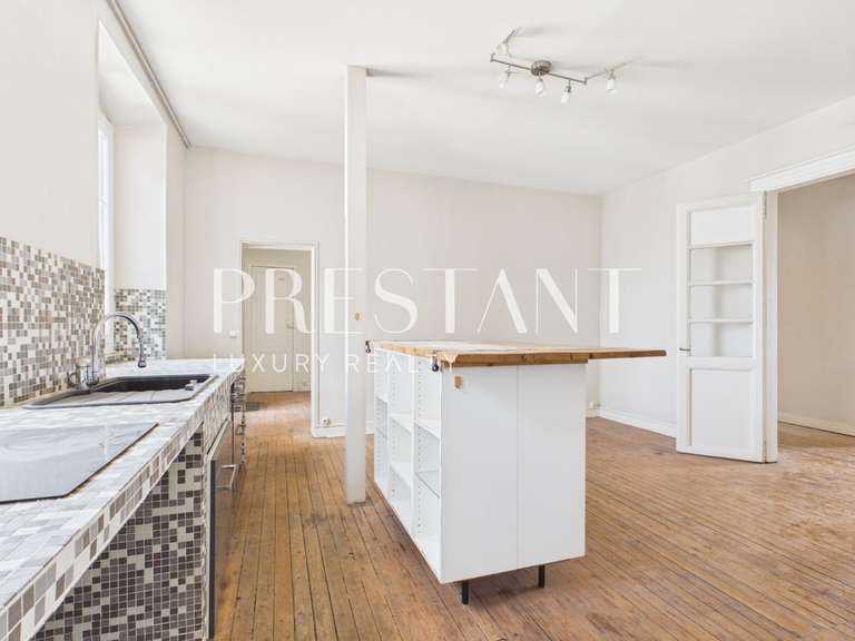 Apartment Bordeaux - 1 bedroom - 140m²