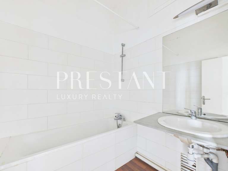 Apartment Bordeaux - 1 bedroom - 140m²