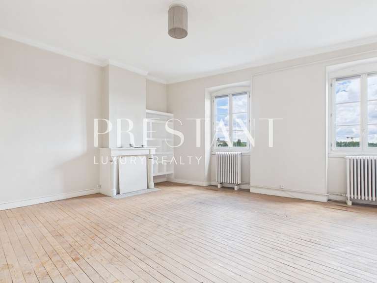 Apartment Bordeaux - 1 bedroom - 140m²