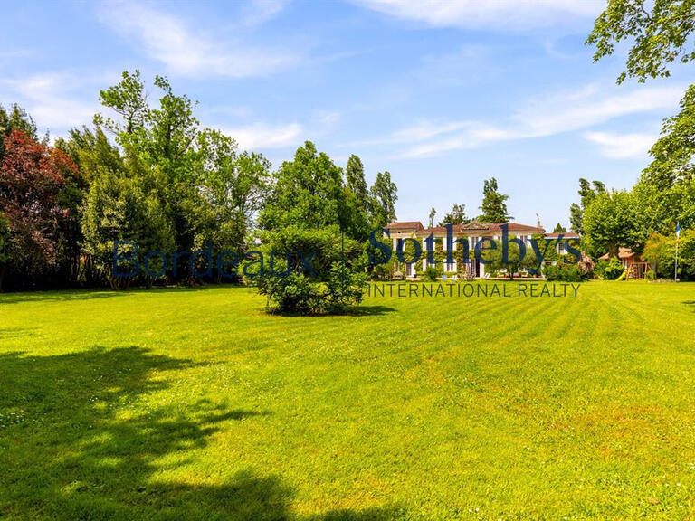 Château Bordeaux - 9 chambres - 450m²