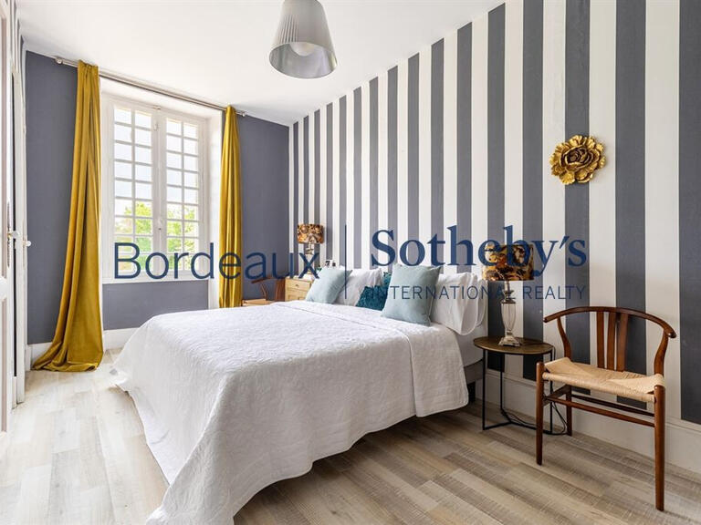Château Bordeaux - 9 chambres - 450m²