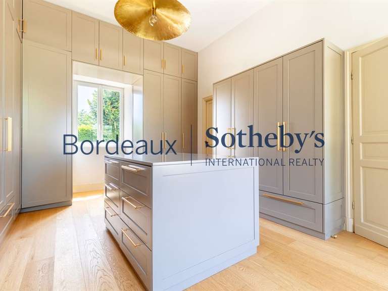 Castle Bordeaux - 6 bedrooms - 550m²