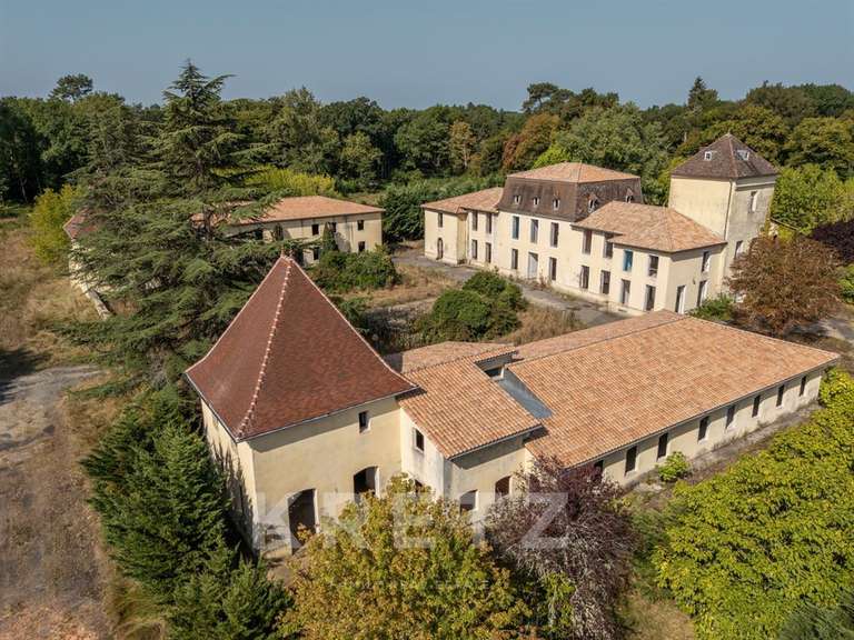 Château Bordeaux - 3200m²