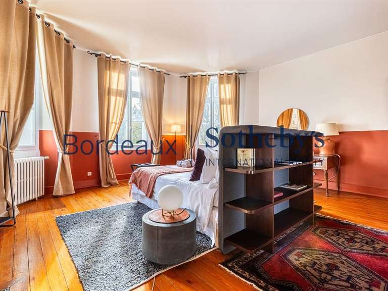 Château Bordeaux - 570m²