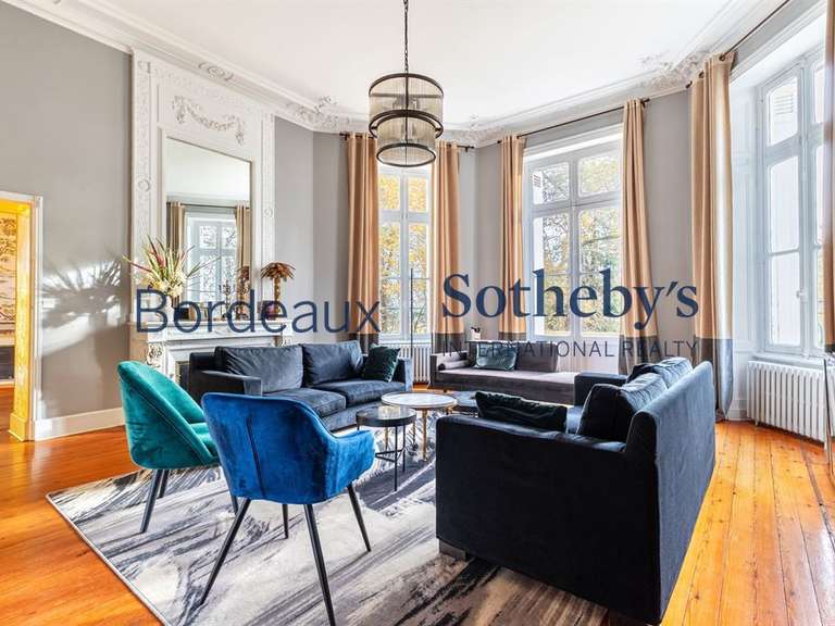 Château Bordeaux - 570m²