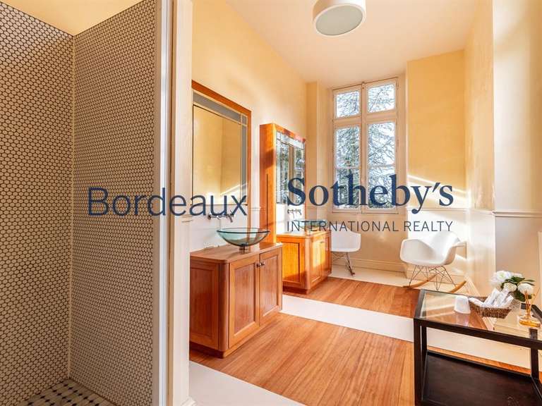 Château Bordeaux - 570m²