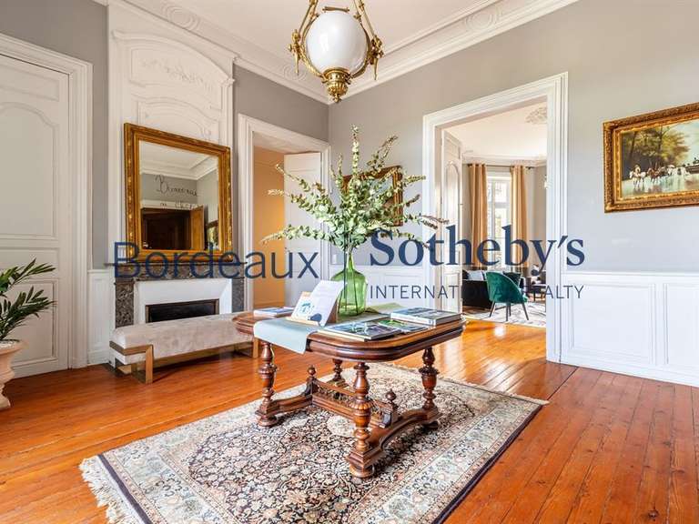 Château Bordeaux - 570m²