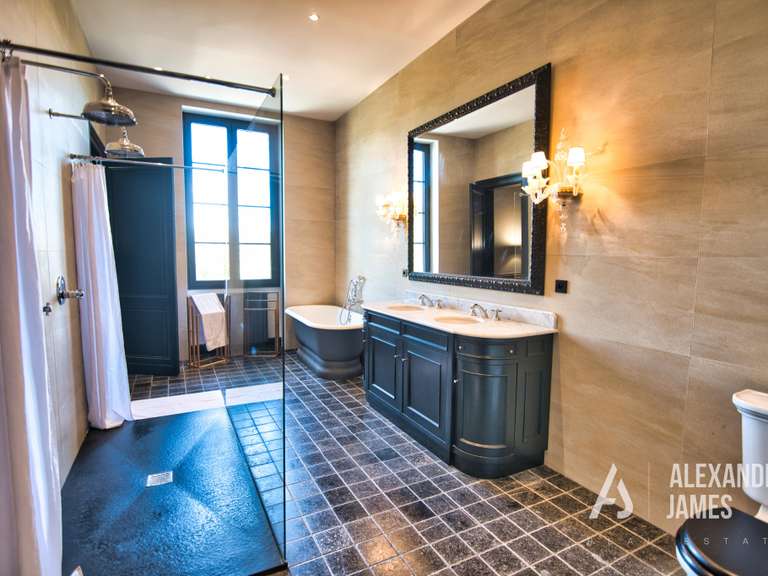 Château Bordeaux - 8 chambres - 670m²