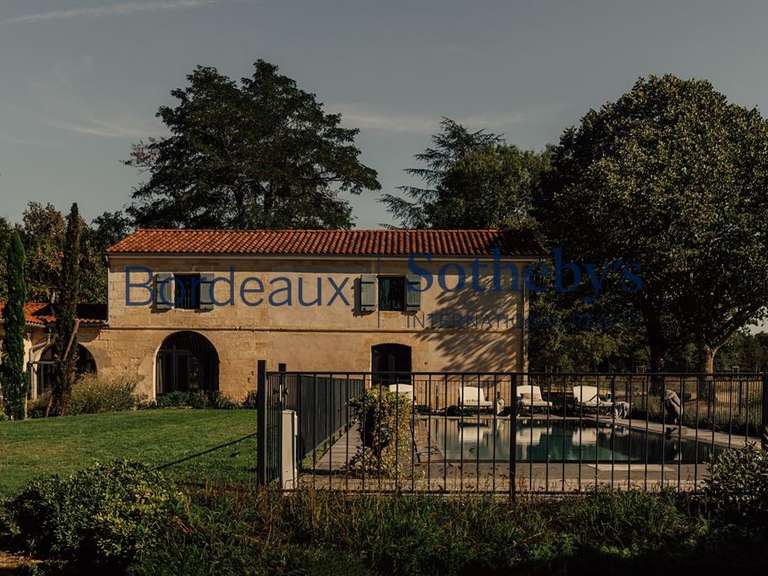 Château Bordeaux - 10 chambres - 800m²